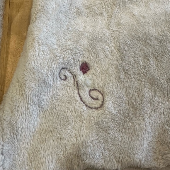 Disney Eeyore Ivory Fleece Pullover Embroidered Turtleneck Size XL - Picture 7 of 12